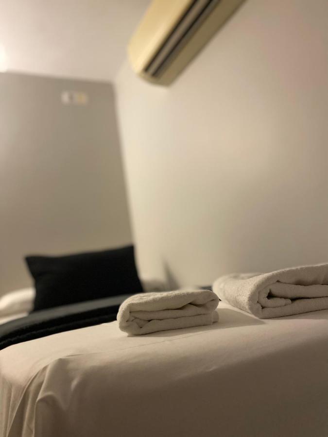 Hostal Abami II Madrid Dış mekan fotoğraf